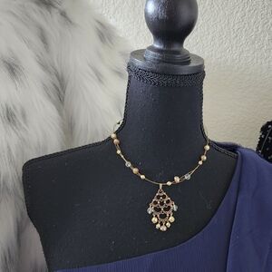 Elegant Gold and Black‎ Chandelier Necklace
